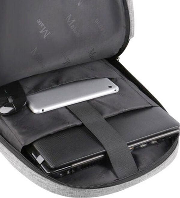 「ＵＳＢポート搭載リュック（その他メンズバッグ）」｜詳細画像