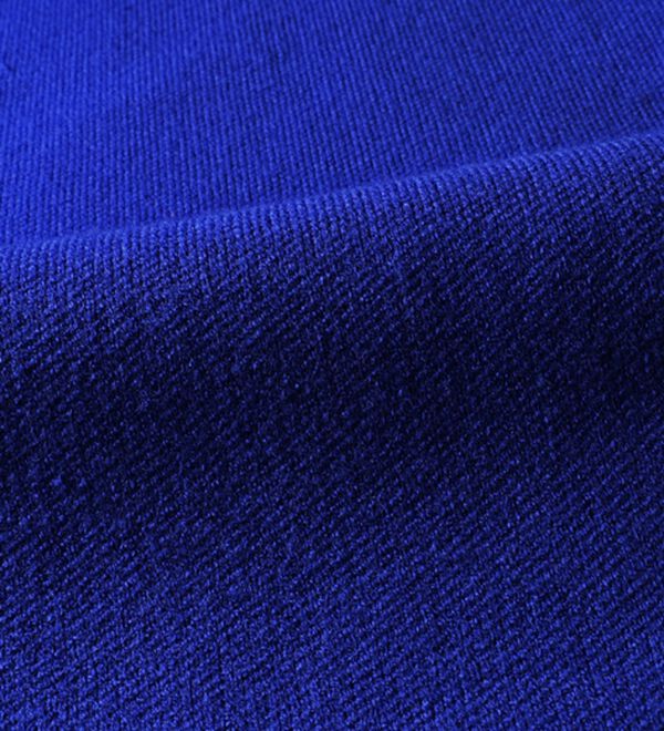 BELLUNA（ベルーナ）の「金ボタン使いニットカーディガン（ニットカーディガン）」｜詳細画像