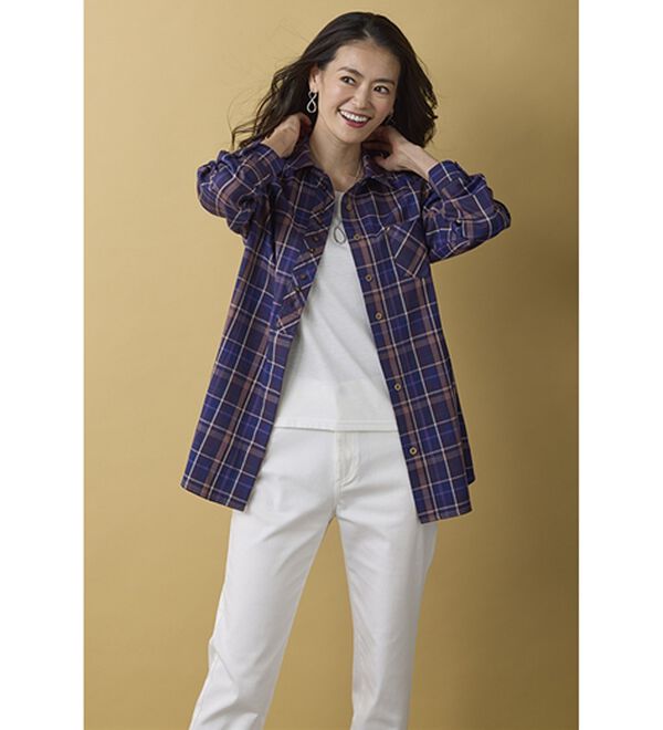BELLUNA（ベルーナ）の「秋冬の街に映えるチェック柄シャツチュニック（シャツ）」｜詳細画像
