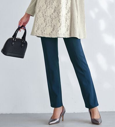 BELLUNA（ベルーナ）の「ハイテンションカルゼ素材美脚パンツ　ストレート（フルレングスパンツ）」