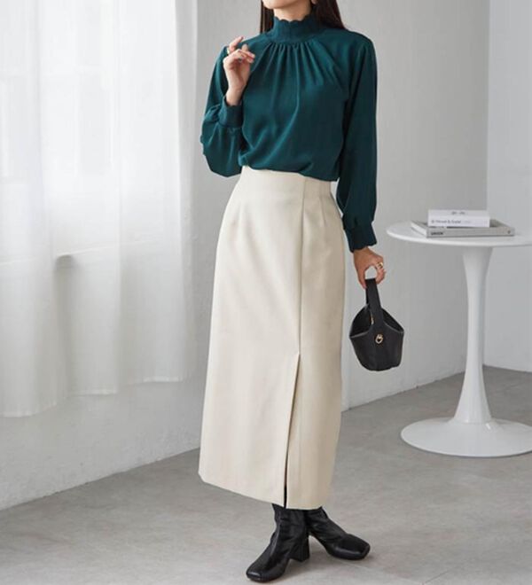 RANAN（ラナン）の「スカラップリブニット使いブラウス（ブラウス）」｜詳細画像