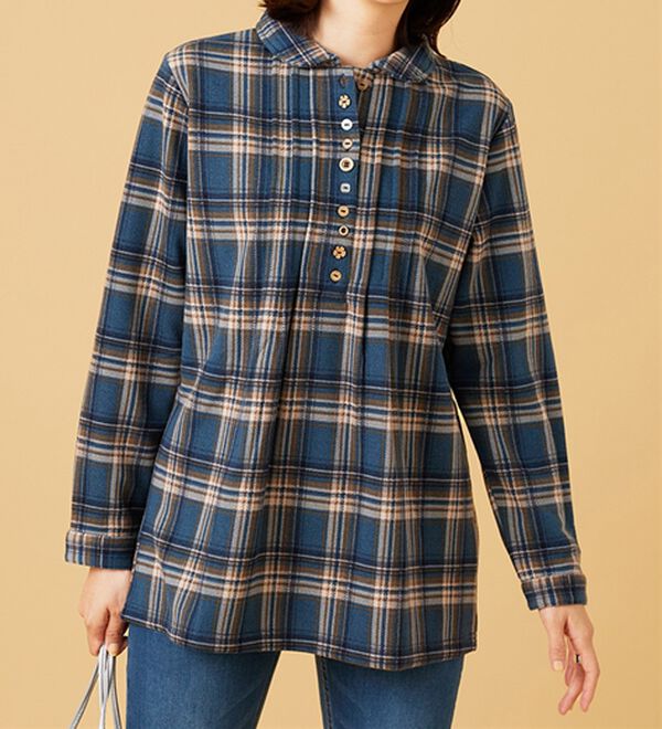 BELLUNA（ベルーナ）の「【ふわふわ裏ファー】パチパチしにくい裏ファーオーバーブラウス（ブラウス）」｜詳細画像