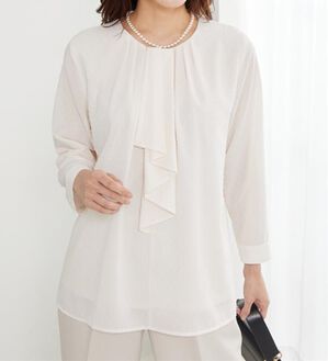 BELLUNA（ベルーナ）の「＜Ｃ／Ｓ＞ドットシフォンボウタイブラウス（ブラウス）」｜アイボリー