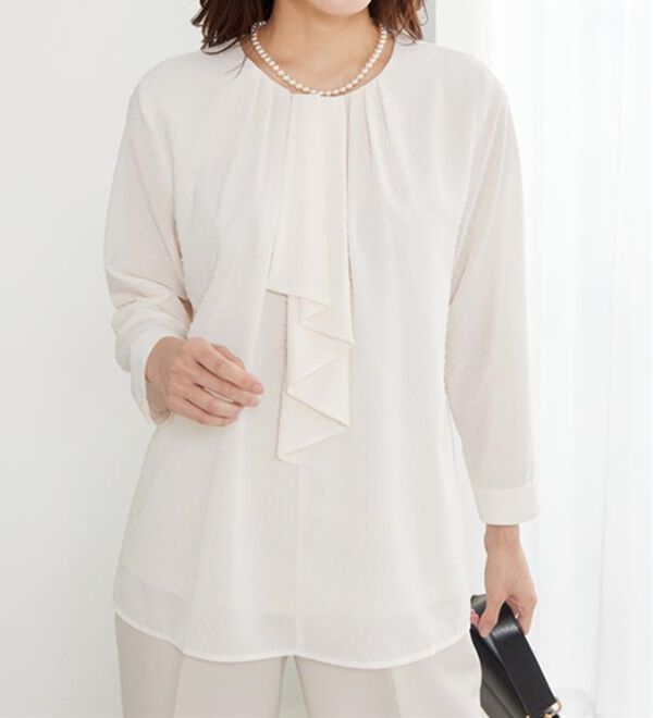 BELLUNA（ベルーナ）の「＜Ｃ／Ｓ＞ドットシフォンボウタイブラウス（ブラウス）」｜アイボリー