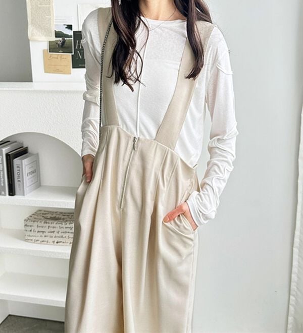 GeeRA（ジーラ）の「フロントジップハイウエストサロペット（オールインワン）」｜詳細画像