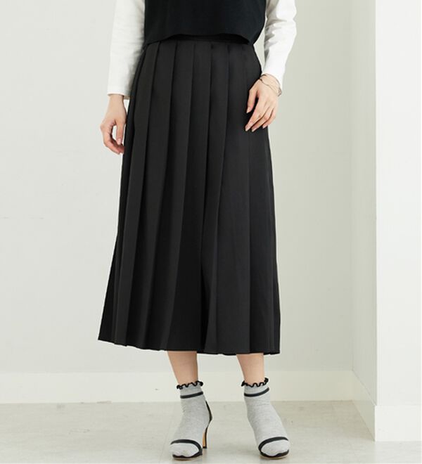 BELLUNA（ベルーナ）の「ボックスプリーツロング丈スカート（ロングスカート）」｜黒