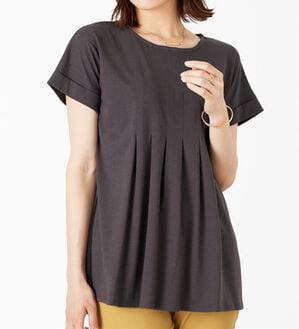 BELLUNA（ベルーナ）の「汗ジミ対策！タックデザインチュニック（チュニック）」｜ダークチャコール