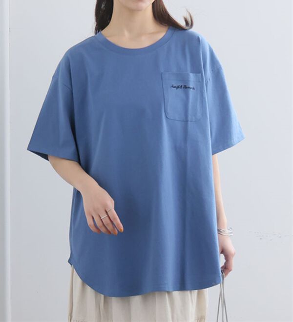 A HAPPY MARILYN（アハッピーマリリン）の「【Ｍ～８Ｌ】綿１００％！楽ちん裾ラウンド涼やかチュニック丈Ｔシャツ（Tシャツ）」｜スモークブルー