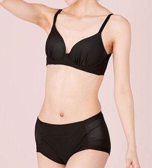 LAVIENNE（ラヴィエンヌ）の「サラっとメッシュブラ・ショーツ（ブラジャー）」｜ブラック