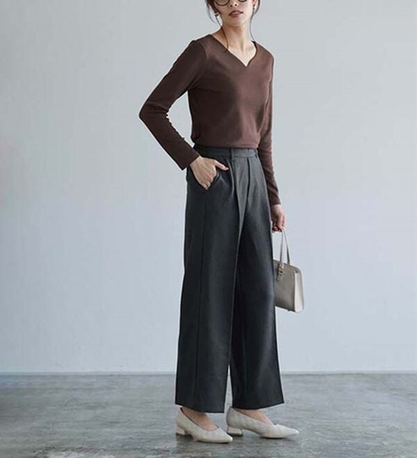 Pierrot（ピエロ）の「大人シルエットウールライクタックワイドパンツ（ワイドパンツ・ガウチョ）」｜詳細画像