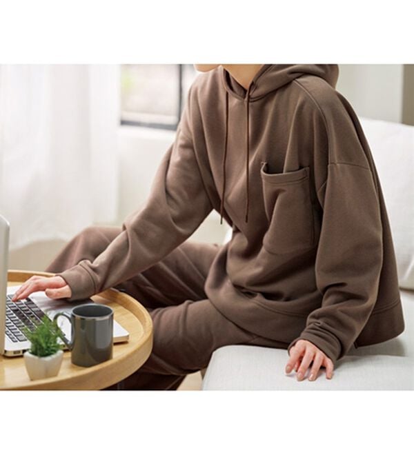 YU'NOW（ユナウ）の「裏起毛パーカー＆ワイドパンツセットアップ（パジャマ・ルームウェア）」｜詳細画像