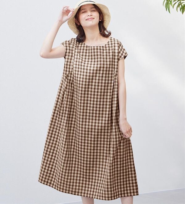 Viola e Viola（ヴィオラ エ ヴィオラ）の「【選べる２丈】ギンガムタック使いワンピース（その他ワンピース）」｜詳細画像