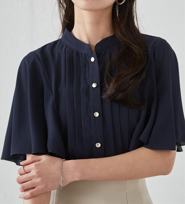 RANAN（ラナン）の「【新色追加】ひんやり！ピンタックフレアー袖ブラウス（ブラウス）」｜ネイビー