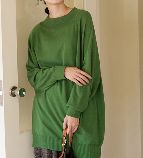 Viola e Viola（ヴィオラ エ ヴィオラ）の「【静電気防止】綿１００％ゆるチュニック（チュニック）」｜フォレストグリーン