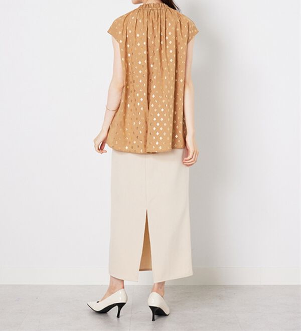 BELLUNA（ベルーナ）の「プロヴァンス箔プリントブラウス（ブラウス）」｜詳細画像