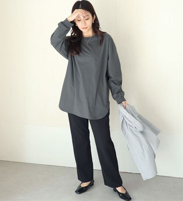 A HAPPY MARILYN（アハッピーマリリン）の「【大きいサイズ】【Ｌ～８Ｌ】綿１００％裾魅せラウンドヘムＴシャツ（Tシャツ）」｜詳細画像