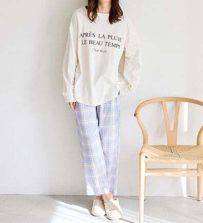 LAVIENNE（ラヴィエンヌ）の「綿１００％スムース素材ロゴ使いパジャマ（パジャマ・ルームウェア）」