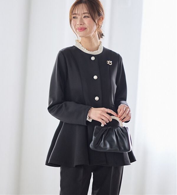 GeeRA（ジーラ）の「【２点セット】ペプラムジャケットテーパードパンツセットアップスーツ（パンツスーツ）」｜詳細画像