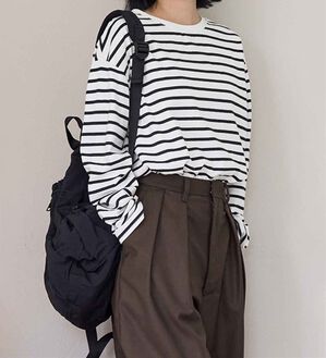 CHAN ME（チャンミ）の「綿１００％ラウンドヘムオーバーサイズＴシャツ（Tシャツ）」｜ホワイト&times;ブラック