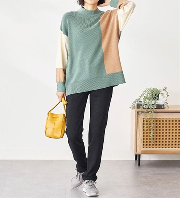 BELLUNA（ベルーナ）の「【あったか仕様♪】すっきり見え！裏ファーパンツ（フルレングスパンツ）」｜詳細画像