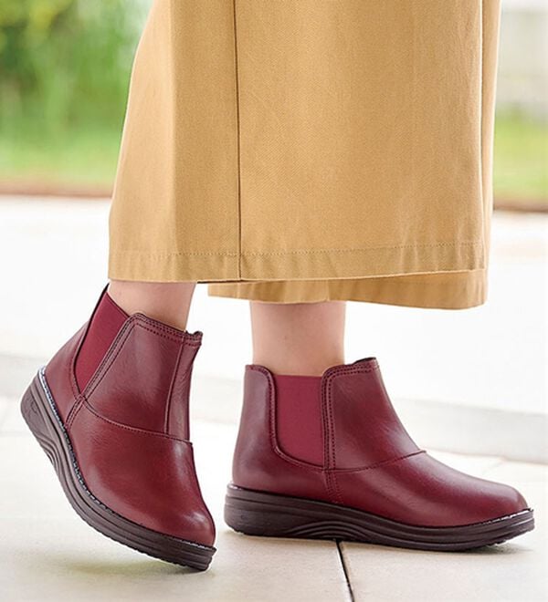 BELLUNA（ベルーナ）の「幅広軽量柔らかソールのスリッポンブーツ（ブーツ）」｜詳細画像