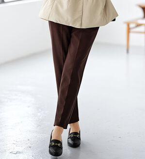 BELLUNA（ベルーナ）の「裏起毛ジョーゼット素材テーパードパンツ（テーパードパンツ）」｜ブラウン