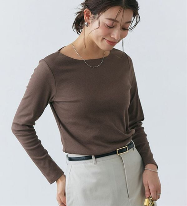 Pierrot（ピエロ）の「【ネックが選べる】テレコリブカットソー（カットソー）」｜詳細画像