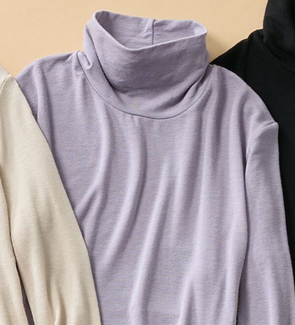 LAVIENNE（ラヴィエンヌ）の「カシミヤ入りハイネックプルオーバー（肌着・インナーウェア）」｜ラベンダー