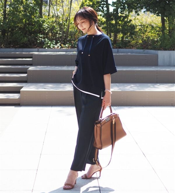 BELLUNA（ベルーナ）の「ワイドネックデザイン重ね着風プルオーバー（カットソー）」｜詳細画像