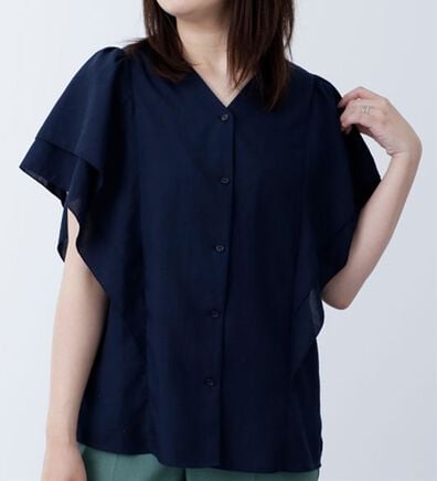 BELLUNA（ベルーナ）の「ビンテージ調素材袖フリルブラウス（ブラウス）」