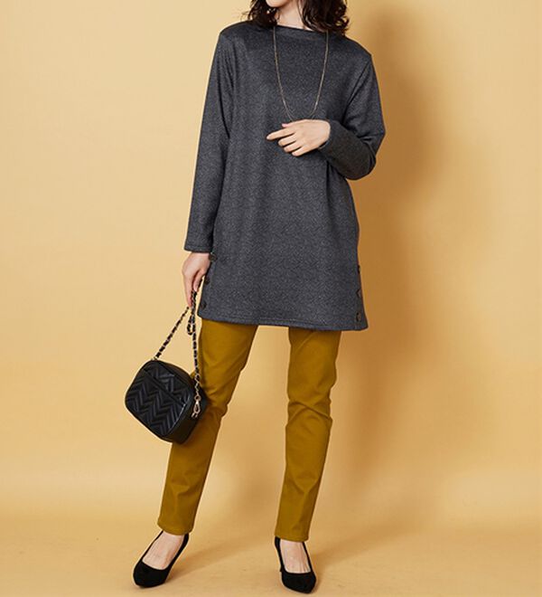 BELLUNA（ベルーナ）の「裏ベロアサイドボタン使いチュニック（チュニック）」｜詳細画像