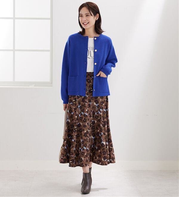 BELLUNA（ベルーナ）の「金ボタン使いニットカーディガン（ニットカーディガン）」｜詳細画像