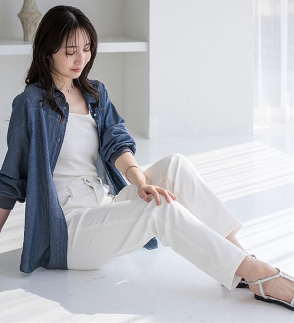 BELLUNA（ベルーナ）の「サラリ速乾！綿サテンストレッチカラーパンツ（フルレングスパンツ）」｜詳細画像