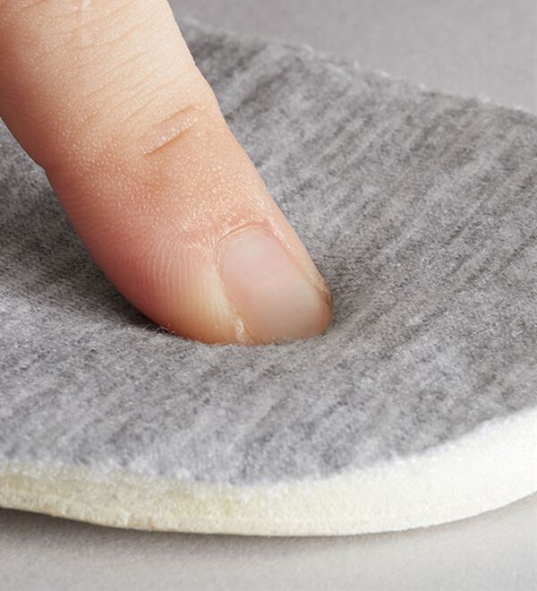 BELLUNA（ベルーナ）の「＜ｍｏｚ＞踵踏める２ＷＡＹスリッポン（スリッポン）」｜詳細画像