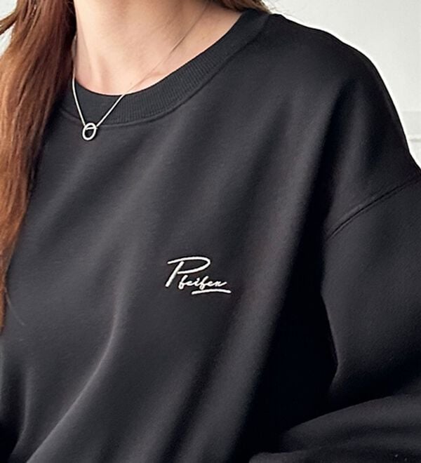 GeeRA（ジーラ）の「ロゴ＆ハート刺しゅう裏起毛スウェット（トレーナー・スウェット）」｜詳細画像