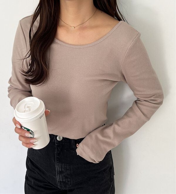 GeeRA（ジーラ）の「バックオープンリブトップス（カットソー）」｜詳細画像