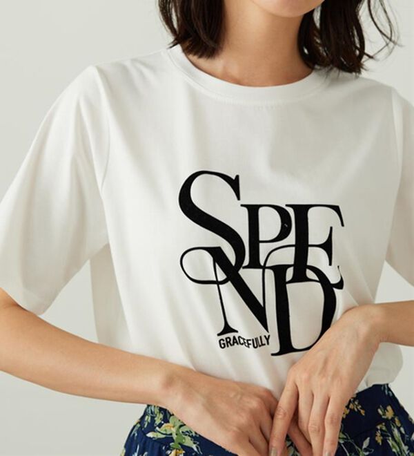 BELLUNA（ベルーナ）の「フロッキープリントロゴプルオーバー（カットソー）」｜詳細画像