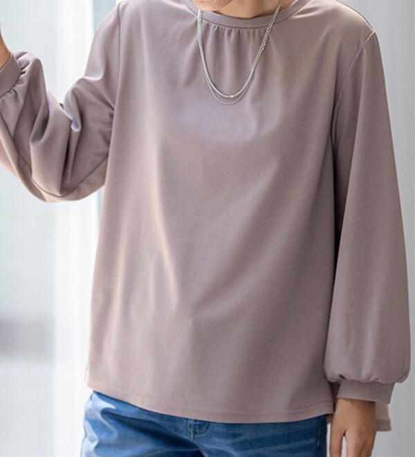 BELLUNA（ベルーナ）の「【再入荷】ボリューム袖美人顔バックフレアーＴブラウス（ブラウス）」｜詳細画像