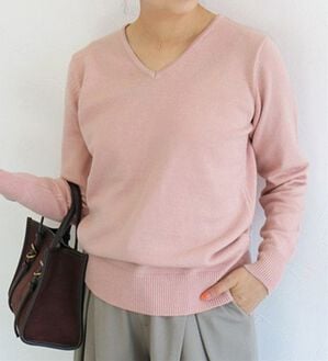 Pierrot（ピエロ）の「【選べるネック】プレミアムカシミヤタッチニット（ニット・セーター）」｜ピンクベージュ