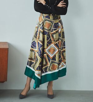 RANAN（ラナン）の「スカーフ柄パネルプリントスカート（ひざ丈スカート）」｜スカーフ柄