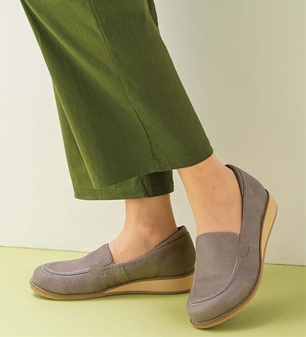 ルフラン（ルフラン）の「外反母趾対応　メディフィット５Ｅシンプルモカシンシューズ（フラットシューズ）」｜詳細画像