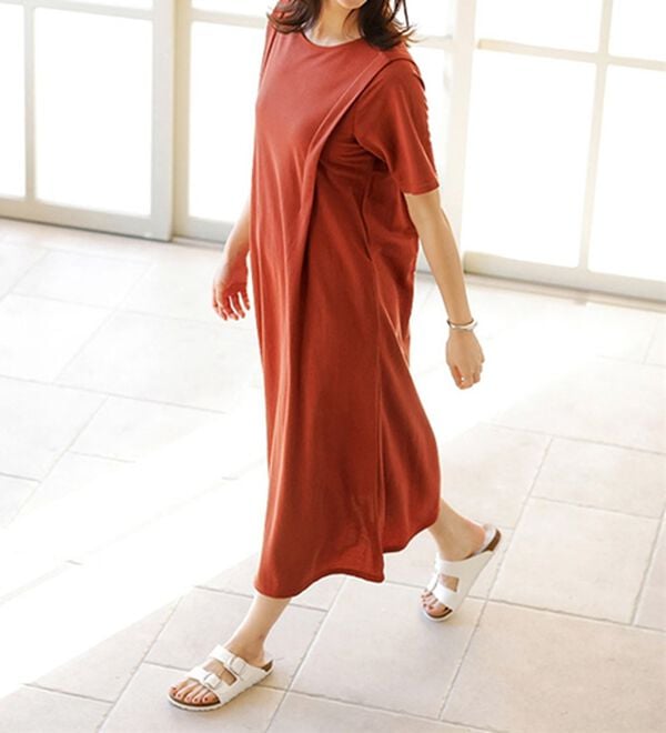 BELLUNA（ベルーナ）の「ヒンヤリ！タック使いかのこワンピース（カットソーワンピース）」｜詳細画像