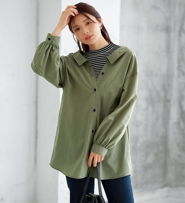 BELLUNA（ベルーナ）の「重ね着風抜き衿デザインシャツチュニック（チュニック）」｜カーキ