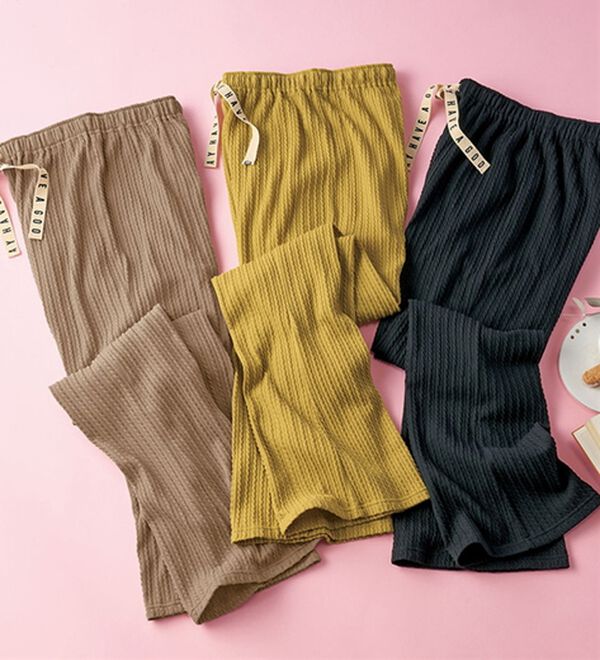 BELLUNA（ベルーナ）の「【３本組】ケーブルジャガードイージーパンツ（フルレングスパンツ）」｜3本組