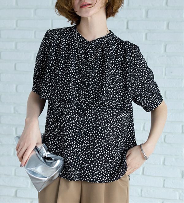 BELLUNA（ベルーナ）の「ケープ風デザインブラウス（ブラウス）」｜詳細画像