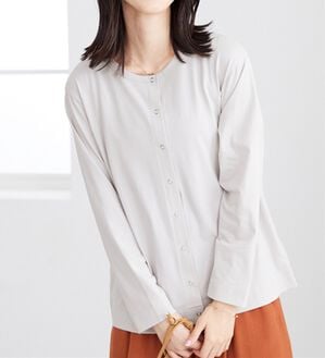 BELLUNA（ベルーナ）の「【接触冷感】ヒンヤリＵＶ対策クルーネックカーディガン（その他カーディガン）」｜ライトベージュ