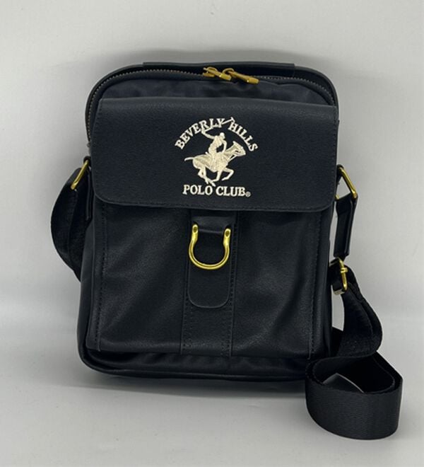 「＜ビバリーヒルズ・ポロクラブ＞縦型ショルダーバッグ（メンズショルダーバッグ）」｜詳細画像