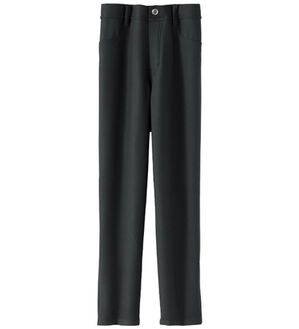 BELLUNA（ベルーナ）の「冷感！なめらかボンディング美脚パンツ（クロップドパンツ）」｜黒