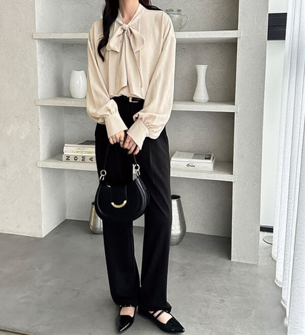 GeeRA（ジーラ）の「前後２ｗａｙボウタイブラウス（ブラウス）」｜詳細画像