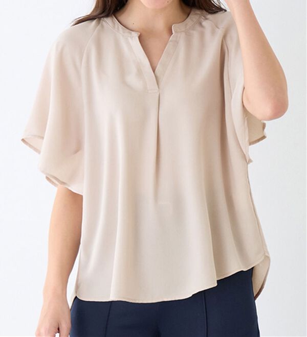 Viola e Viola（ヴィオラ エ ヴィオラ）の「【接触冷感】さらっと涼感フレアスリーブブラウス（ブラウス）」｜詳細画像